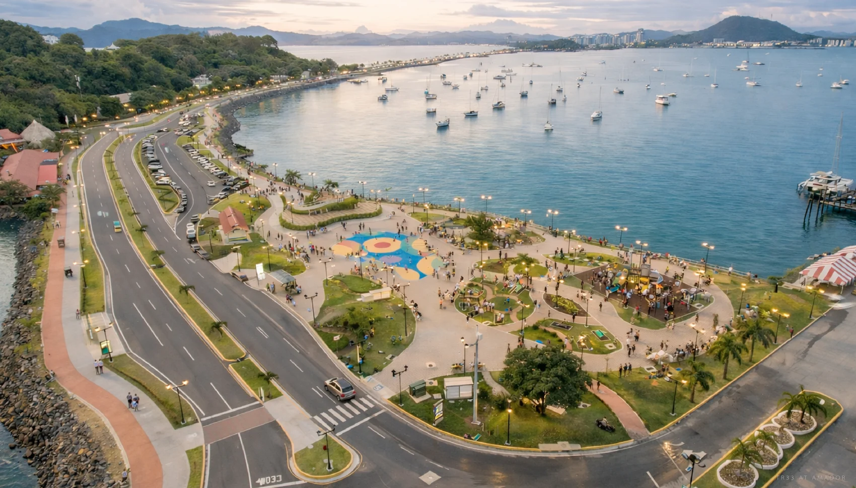 Vista de Amador, Ciudad de Panamá, entorno de TR33 at Amador